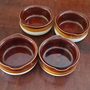 Set of 4 vintage bowls